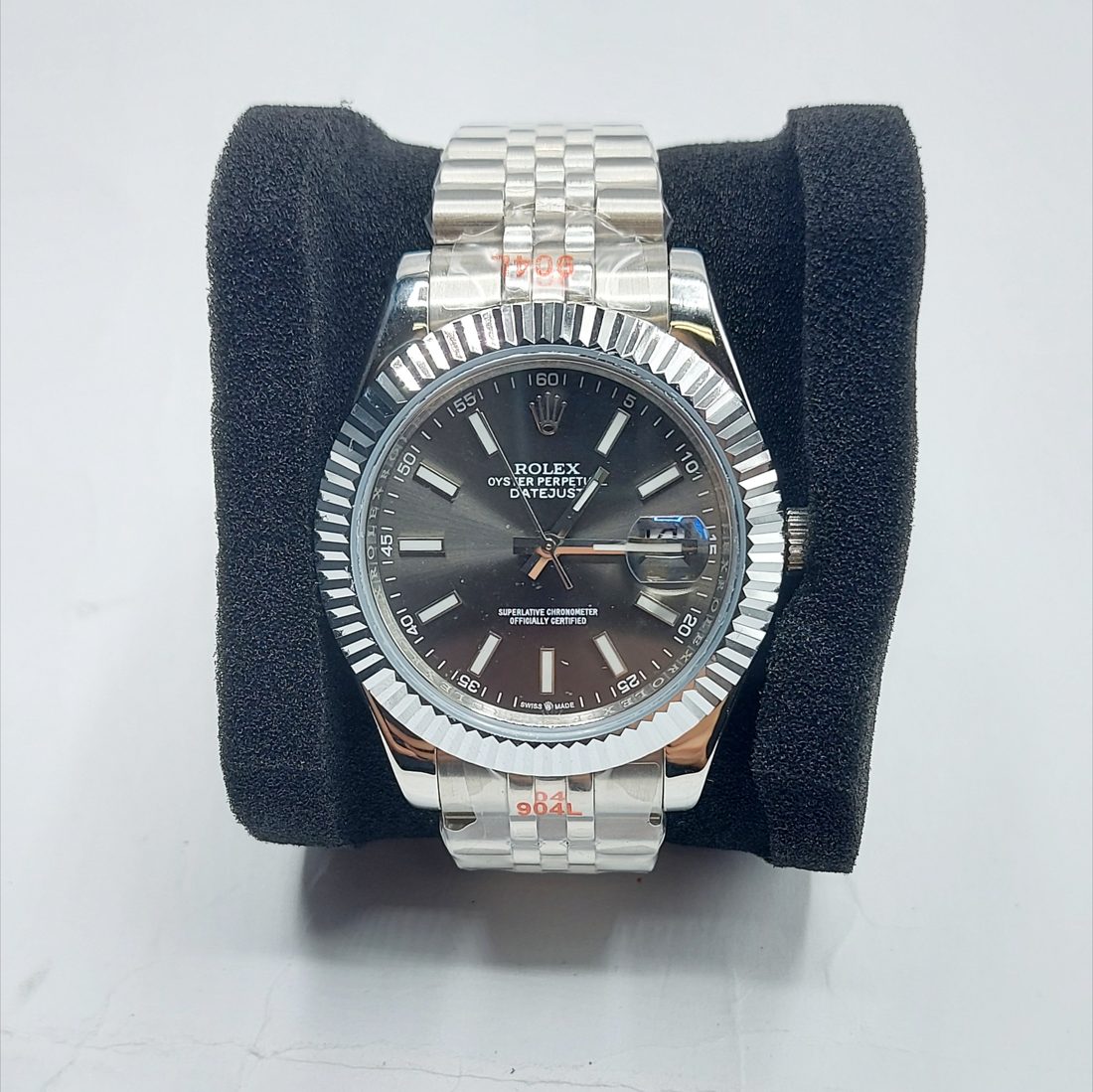 Kolekcija A Ref. DJ-107 — Fluted bezel, jeklena zapestnica