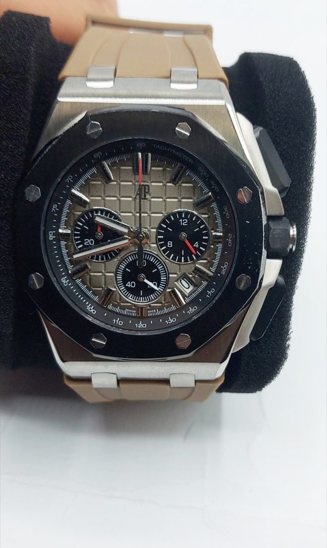 Kolekcija B Ref. ROO-101 — Bež gumijast remen, črni bezel
